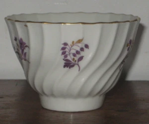 WORCESTER REGENCY PERIOD TEA BOWL WRYTHEN FLUTED DESIGN FLORAL SPRIGS 1800S - Picture 1 of 5