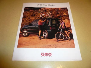 Chevrolet Geo Tracker 1997 folleto de ventas - Imagen 1 de 5