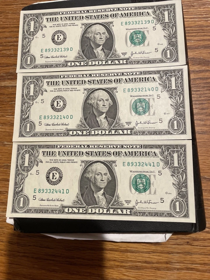 Three (3) 2003 Uncirculated Consecutive Serial Number One Dollar Notes - Image 1 of 4