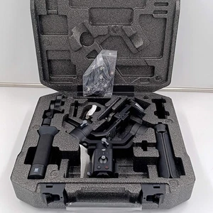 DJI Ronin-SC 3-Achsen Gimbal Stabilisator - Bild 1 von 5