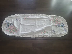 VTG Hand Embroidered Dresser Scarf Table Runner Pink Floral Butterfly 16" X 38" - Picture 1 of 10