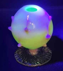 Art Nouveau Pink Vaseline Uranium Candle Holder - Picture 1 of 5