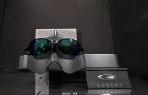 Oakley Romeo 2 Carbon Finish Glasses-Jade Polarized Lenses+Oakley Vault+Bag - Picture 1 of 11
