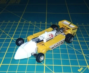 GoBots Robo Machine MR-32 Renault F1 Taiwan 80 Die-Cast Metal - Imagen 1 de 2