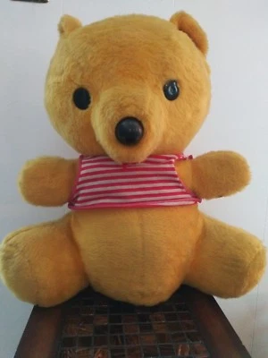 Vintage Knickerbocker Animals of distinction Winnie The Pooh Stuffed Animal 18" - Image 1 of 4