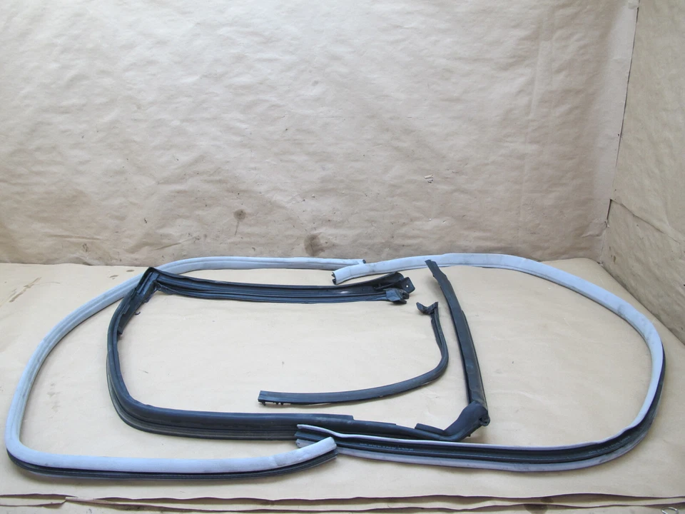 🥇03-12 MERCEDES R230 CLASE SL JUEGO DE 4 PARABRISAS Y PUERTA SELLO RESISTENTE AL CLIMA OEM Foto 1 de 4