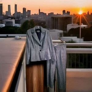 Le Suit Mujer 2 piezas Azul Pantalones Traje Chaqueta y Pantalones Sencillo Pecho Talla 4 Forrado - Imagen 1 de 12