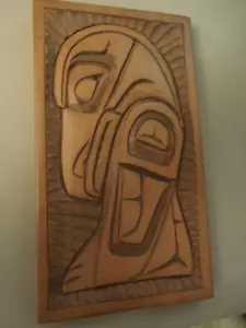 George Matilpi Carved Wooden Raven Plaque - Picture 1 of 2