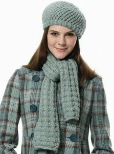 KNITTING PATTERN - LADIE'S WAFFLE CHUNKY KNIT MATCHING HAT & SCARF SET ONE SIZE - Picture 1 of 1