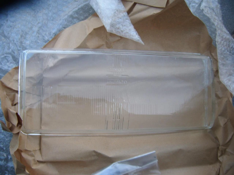 Original Austin Rover Maestro Limousine Scheinwerfer links Licht Linse Rover Bau4481 - Bild 1 von 1