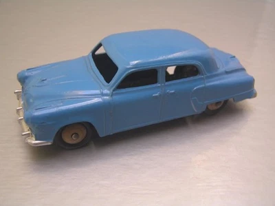 Dinky Toys 172 Studebaker Land Cruiser made in England 1/43 scale NM-Mint - Image 1 of 4