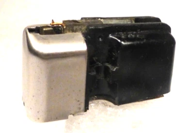 AMI D / E/ F / G  JUKEBOXES:  WORKING GE VRII  CARTRIDGE & STYLUS - Image 1 of 4