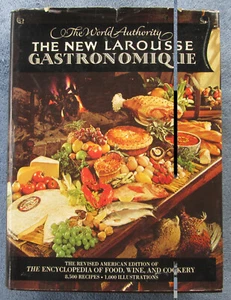 New LAROUSSE GASTRONOMIQUE Montagne Illustrated Cookbook 1977 World Authority - Imagen 1 de 10