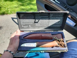 Mint Brusletto Norway Kysten Coast Knife Dagger + Sheath Para Cord & Box - Picture 1 of 6