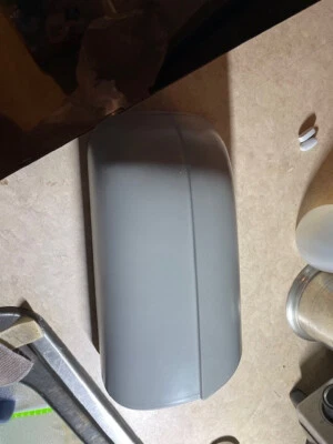 W210 Mercedes-Benz  Mirror Cap/Housing Left New A210 811 01 60 - Изображение 1 из 2