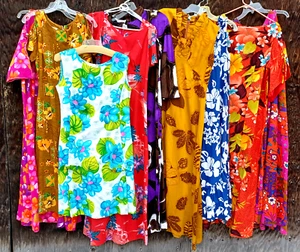 Vintage 50-70's All Sizes Bright Floral Cotton/Barkcloth Muu Dresses Waterfalls - Picture 1 of 30