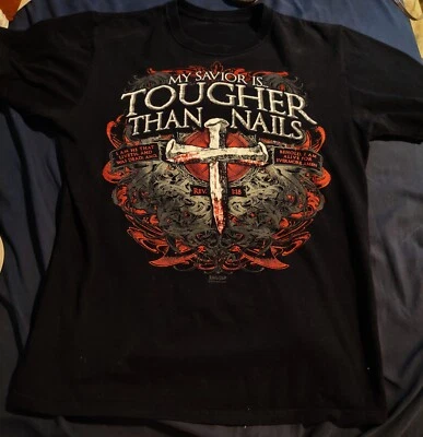 CAMISA MI SALVADOR ES MÁS DURA QUE LAS UÑAS TALLA GRANDE REVELACIONES CRISTIANAS 1:18 Foto 1 de 2