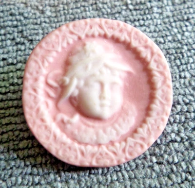 Vintage Jasperware Button LITTLE GIRL w/ BONNETT BY MARIE BENNETT - Image 1 of 4