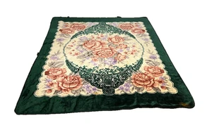 Manta floral de felpa estilo visón vintage verde/crema rosas floral 88x79 pulgadas - Imagen 1 de 13