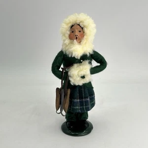 Vintage Byers Choice 1989 Caroler Skater Mädchen mit Schlittschuhen und Fellkapuze - Bild 1 von 9