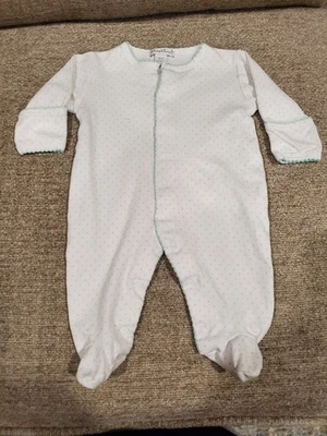 Kissy Kissy Baby Footie Sleeper Branco Ponto Perfeito Tamanho 0-3M Algodão Pima Recém-nascido - Imagem 1 de 3