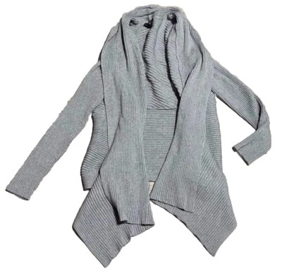 Cárdigan Suéter Acanalado Gris Mercado Negro Casa Blanca WHbM Talla Grande Foto 1 de 4