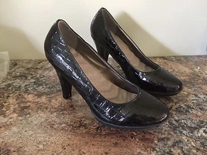 FAUX GATOR ULTIMATE PUMPS DRESS SHOE HEELS 4 INCH SZ 8 - Picture 1 of 2