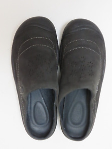 Keen Women Size US 7.5 EU 38 Black Floral Cut Out  Clog Suede Leather Sandal
