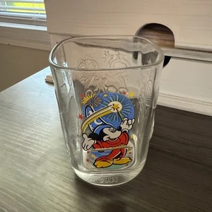 2000 Walt Disney World Epcot McDonald's Collectible Glass - Picture 1 of 6