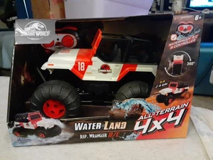 NEW! Jada Toys Jurassic World 1:16 Scale RC Jeep Wrangler! Use On WATER & LAND! - Picture 1 of 7