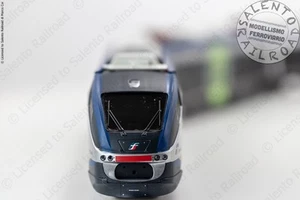 Vitrains 1744 - H0 1:87 - Minuetto Elettrico ME 088 in livrea regionale, con ill - Foto 1 di 7