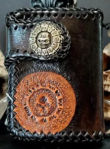 Handgefertigte & geschnürte Fronttasche dreifach faltbare Leder Biker Uhr Totenkopf Geldbörse - Bild 1 von 11