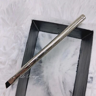 BY TERRY Cepillo delineador de ojos en ángulo #2 Nuevo cepillo de cejas sin caja Foto 1 de 3