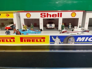 Shell 3x Auto Pit Garage Scalextric SCX Carrera F1 GT Le Mans Maßstab 1:32 - Bild 1 von 13