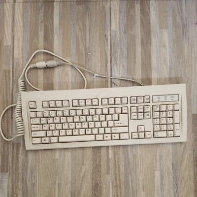Chicony KB-2931 Wired Keyboard - Image 1 of 4