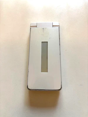 SHARP AQUOS Keitai 3 805SH SoftBank Unlocked Flip Phone White SIM Free Japan - Image 1 of 4