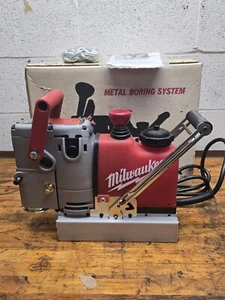 Milwaukee 4245 Sistema di alesatura metallo Hawg acciaio resistente con base magnetica NUOVO - Foto 1 di 11