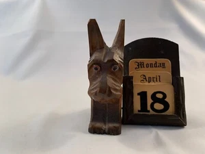 Vintage Holz Scottie Hund Schreibtisch Kalender Datum und Tag komplett Made Japan - Bild 1 von 12