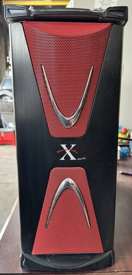 Thermaltake Xaser VI Case w/ Server Hardware - Image 1 of 4