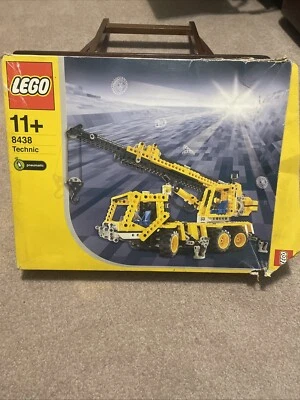 Lego Set 8438 Technic  Crane Truck - Image 1 of 2