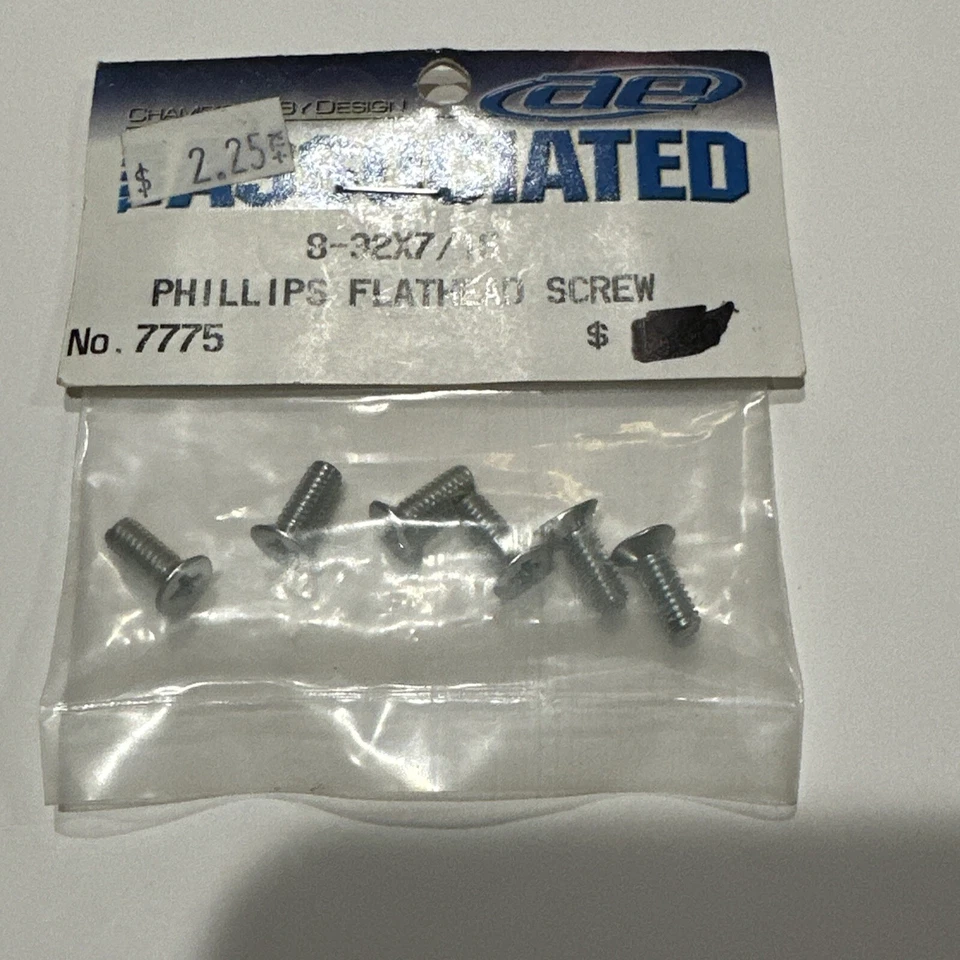 Team Associated Phillips Flathead Screws 8-32x7/16 No 7775 - Image 1 of 1