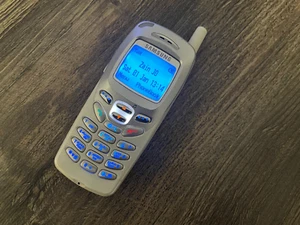 Samsung SGH-N620 – White – Unlocked GSM Vintage Mobile Phone – Rare Collectable - Picture 1 of 20