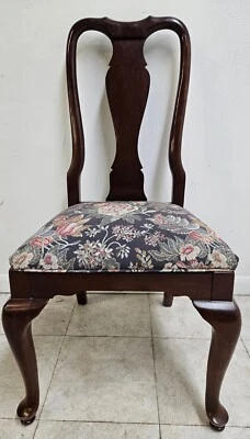 Боковые стулья для столовой Ethan Allen Georgian Court Queen Anne из цельной вишни - Изображение 1 из 4