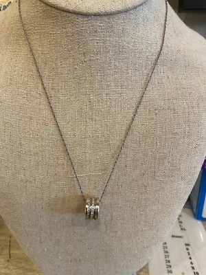 Colar de ouro branco 18K com diamante Bvlgari B.Zero1  - Imagem 1 de 4