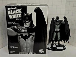 DC Direct - Batman: Black & White (Matt Wagner) 7" Limited Ed. Statue ( 2007) - Picture 1 of 13
