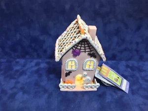 Halloween LED beleuchtetes Haus von Sweet Treats Neu. - Bild 1 von 24