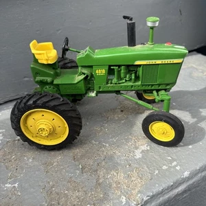 Ertl John Deere 4010 Diesel Tractor 1/16 1994 Manufacture - Picture 1 of 3