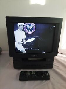Sony Trinitron KV-14V5U Video/TV Combo FULLY WORKING WITH CRACKED CASING +Remote