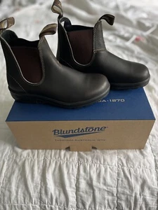 Blundstone Stout Brown - Aus Size 4/ US m Size 5 / US Women’s Size 7 - Picture 1 of 2