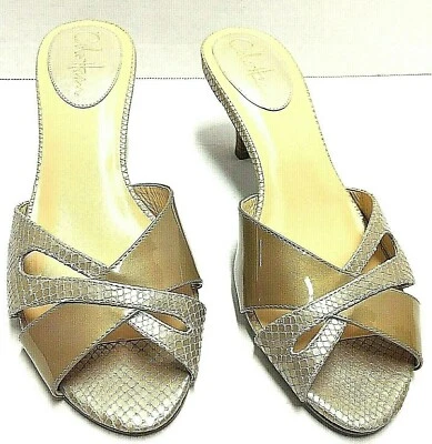 Sandalia Cole Haan Mujer Tacones Dorados Deslizables Zapato 8B Usada en Como Nueva Foto 1 de 4